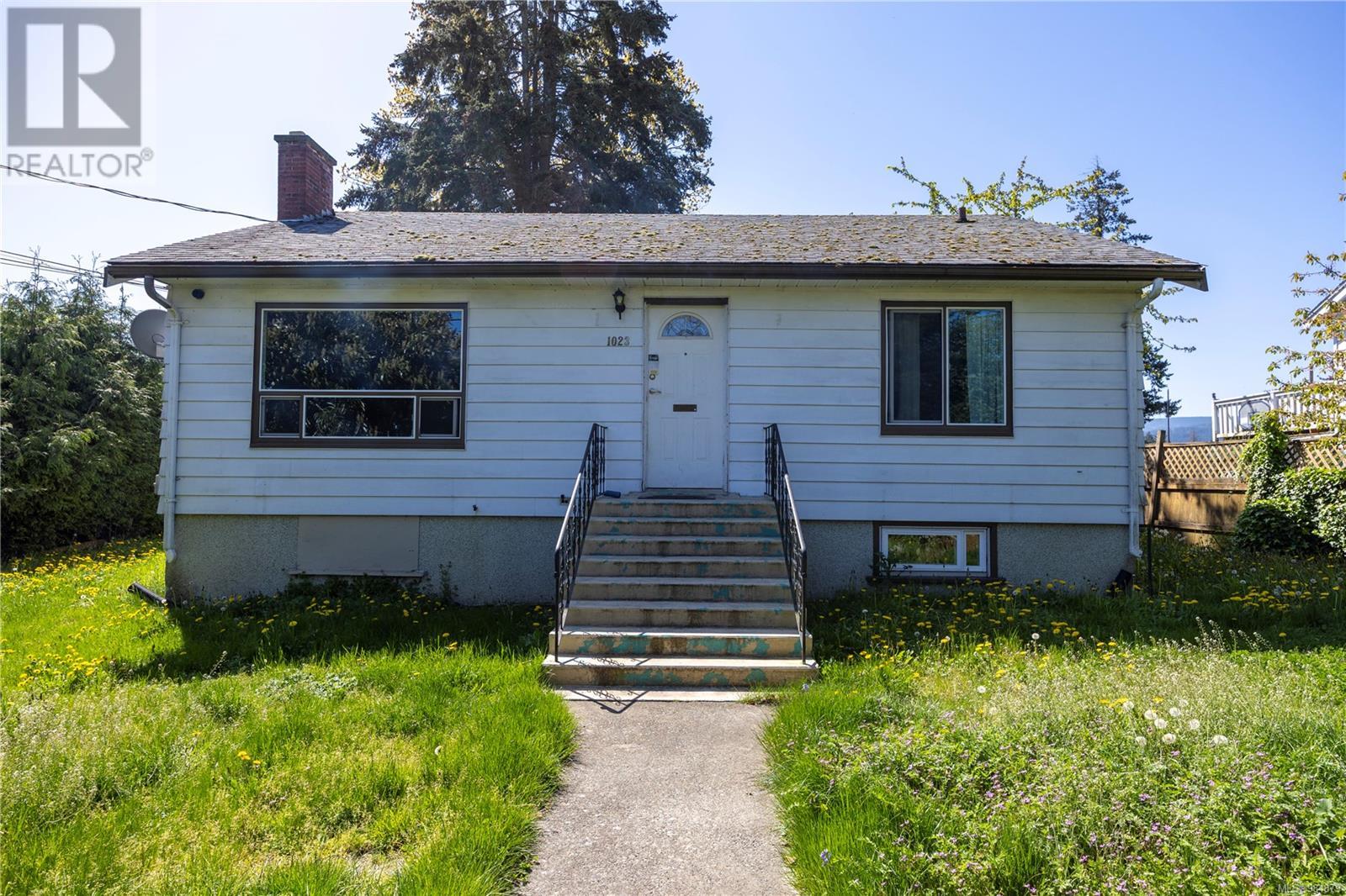 10191023 Dufferin Cres, Nanaimo, BC V9S 2B5