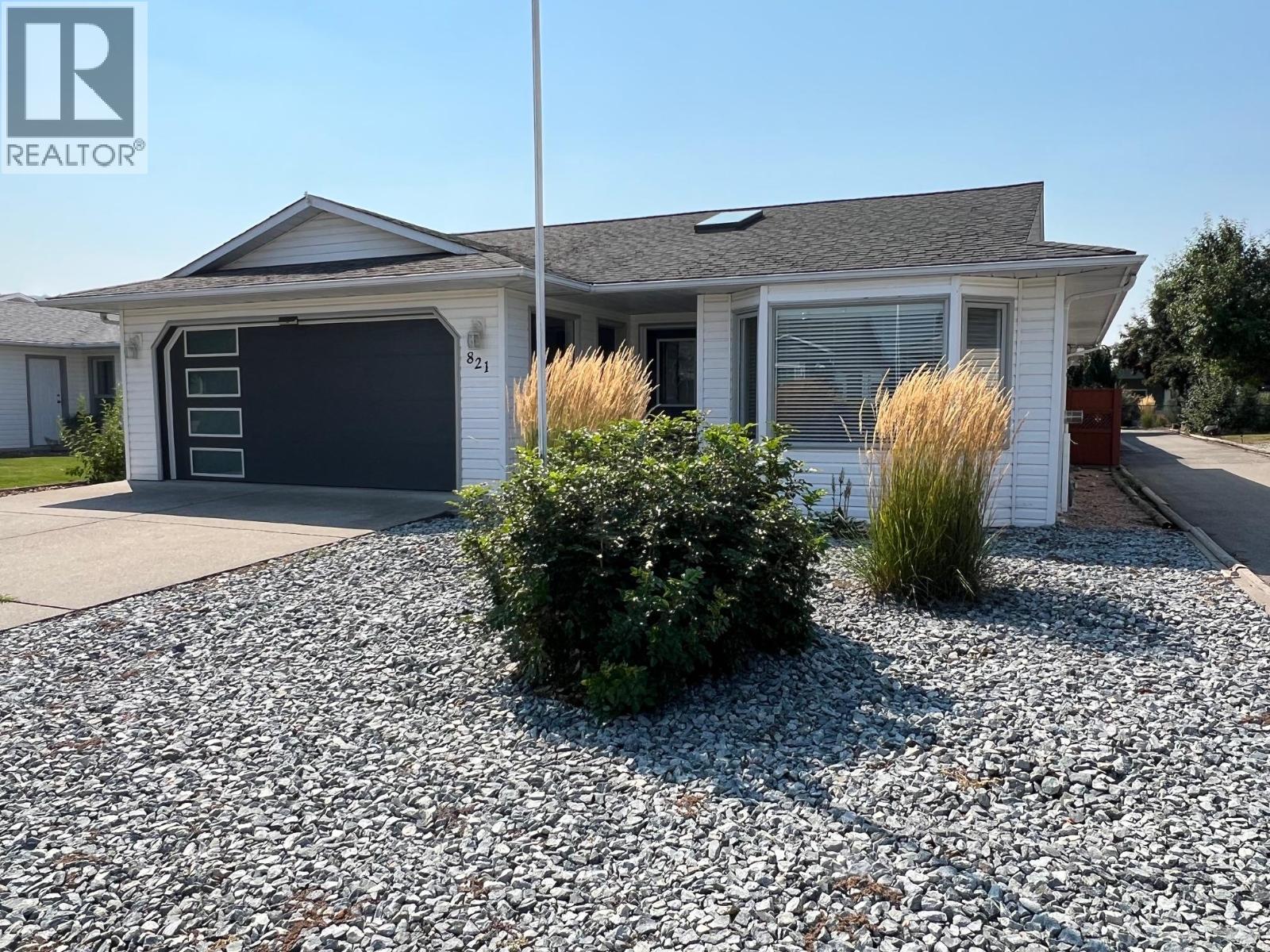 821 8 Avenue, Vernon, BC V1H 1Z1