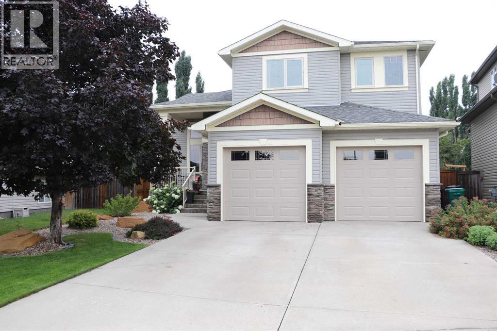 22 Riverview Cres W, Lethbridge, AB T1K 5E7