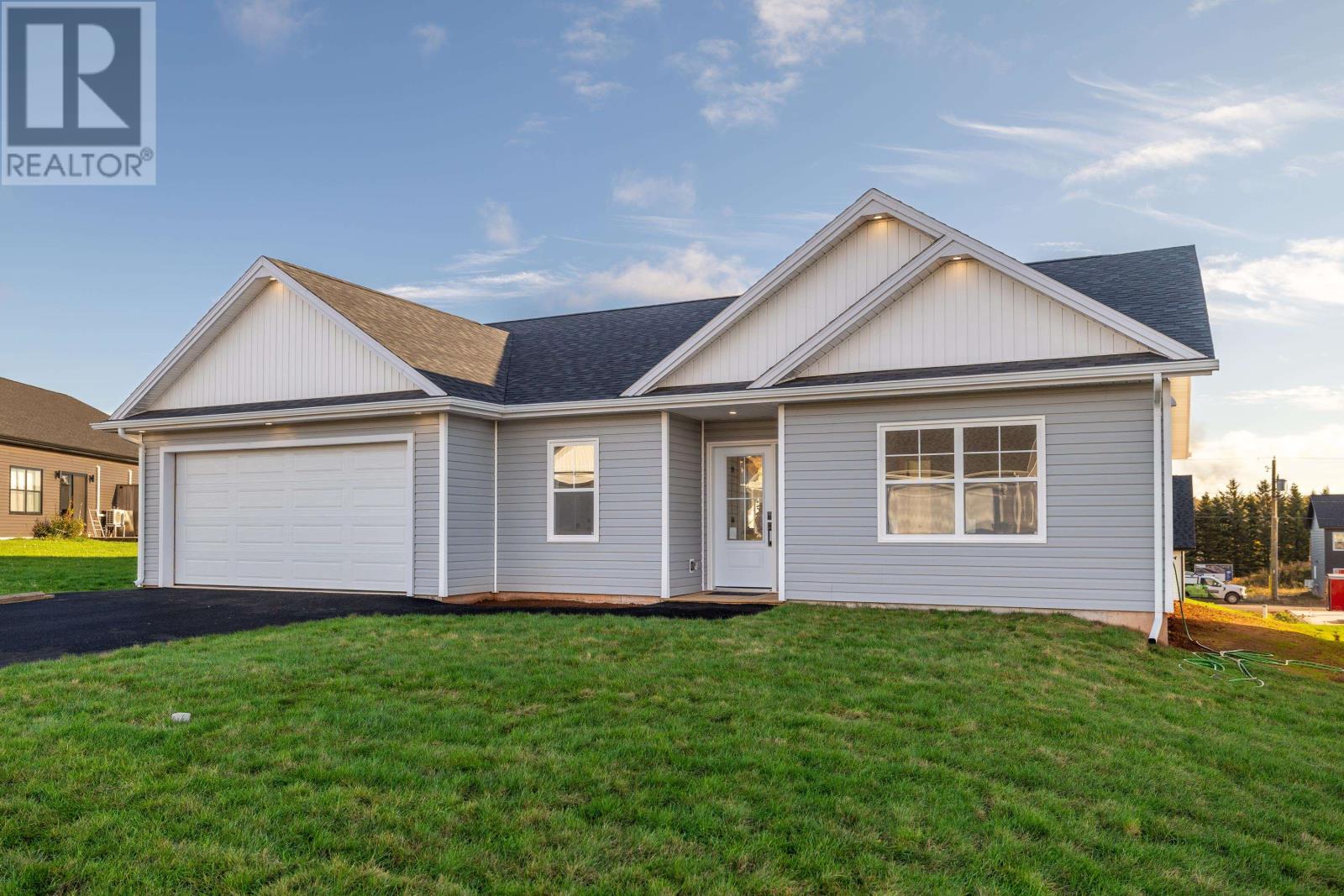 11 Hudson Ave, Charlottetown, PE C1A 1V5