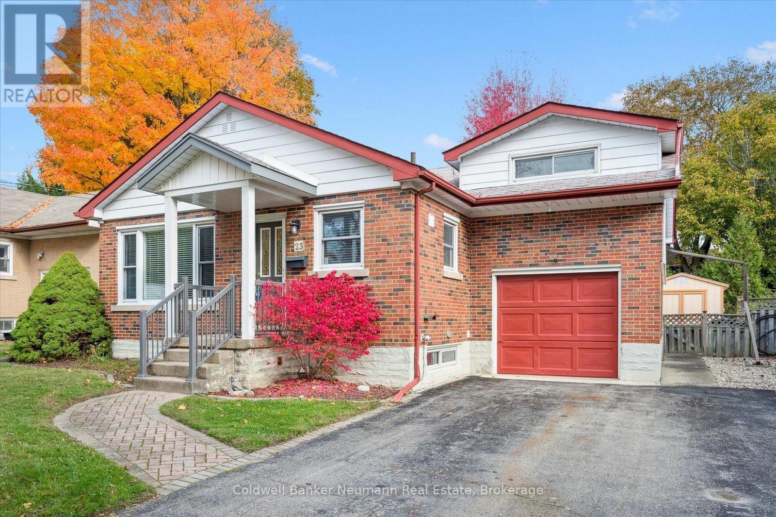 23 Collingwood St, Guelph, ON N1E 3R2