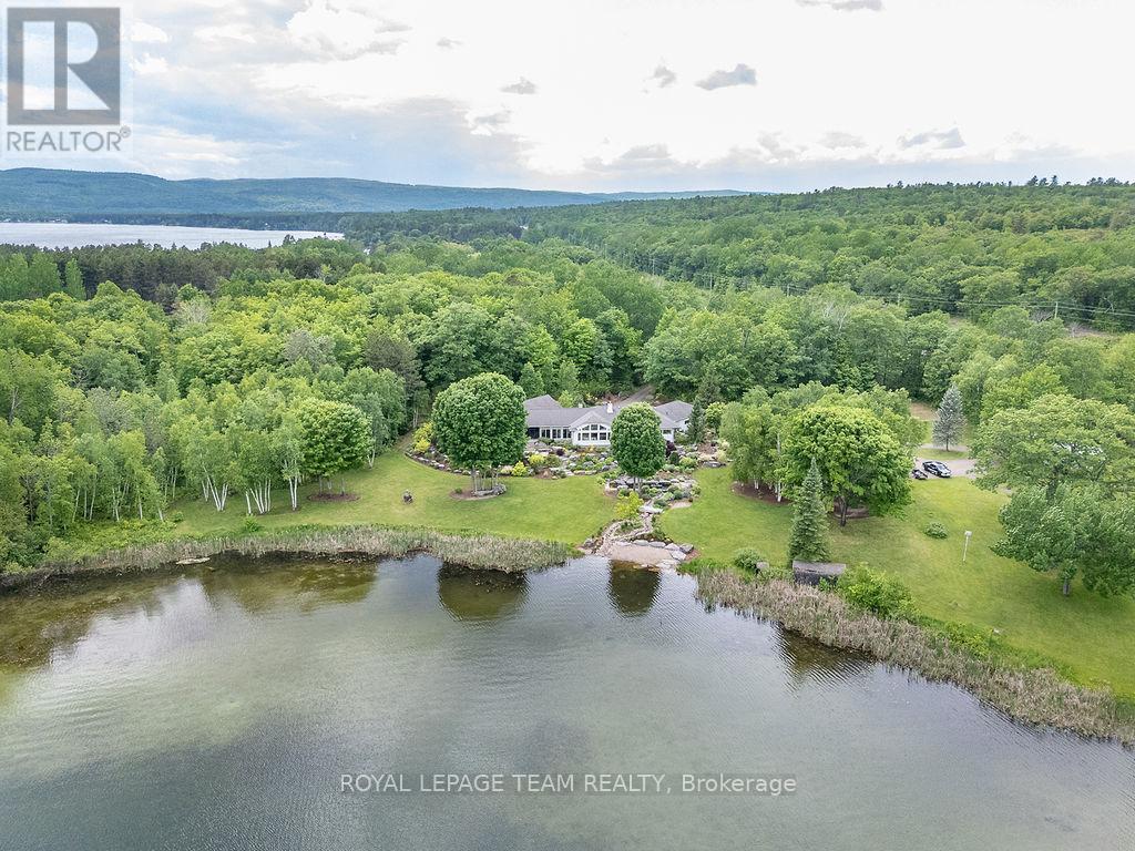 2741 Foymount Rd, Bonnechere Valley, ON K0J 1T0