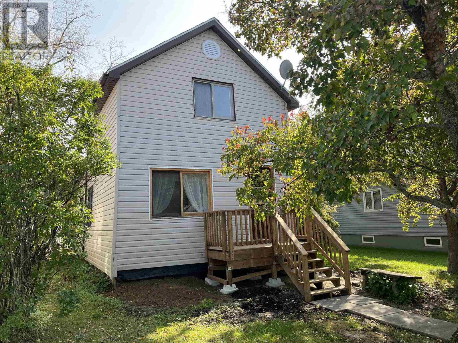 116 Second St, Rainy River, ON P0W 1L0