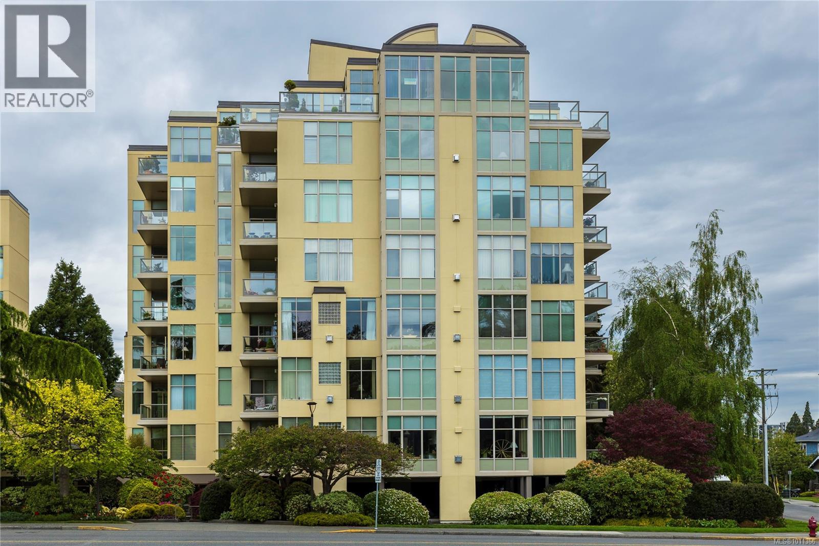 188 Douglas St Unit 460 St, Victoria, BC V8V 2P2