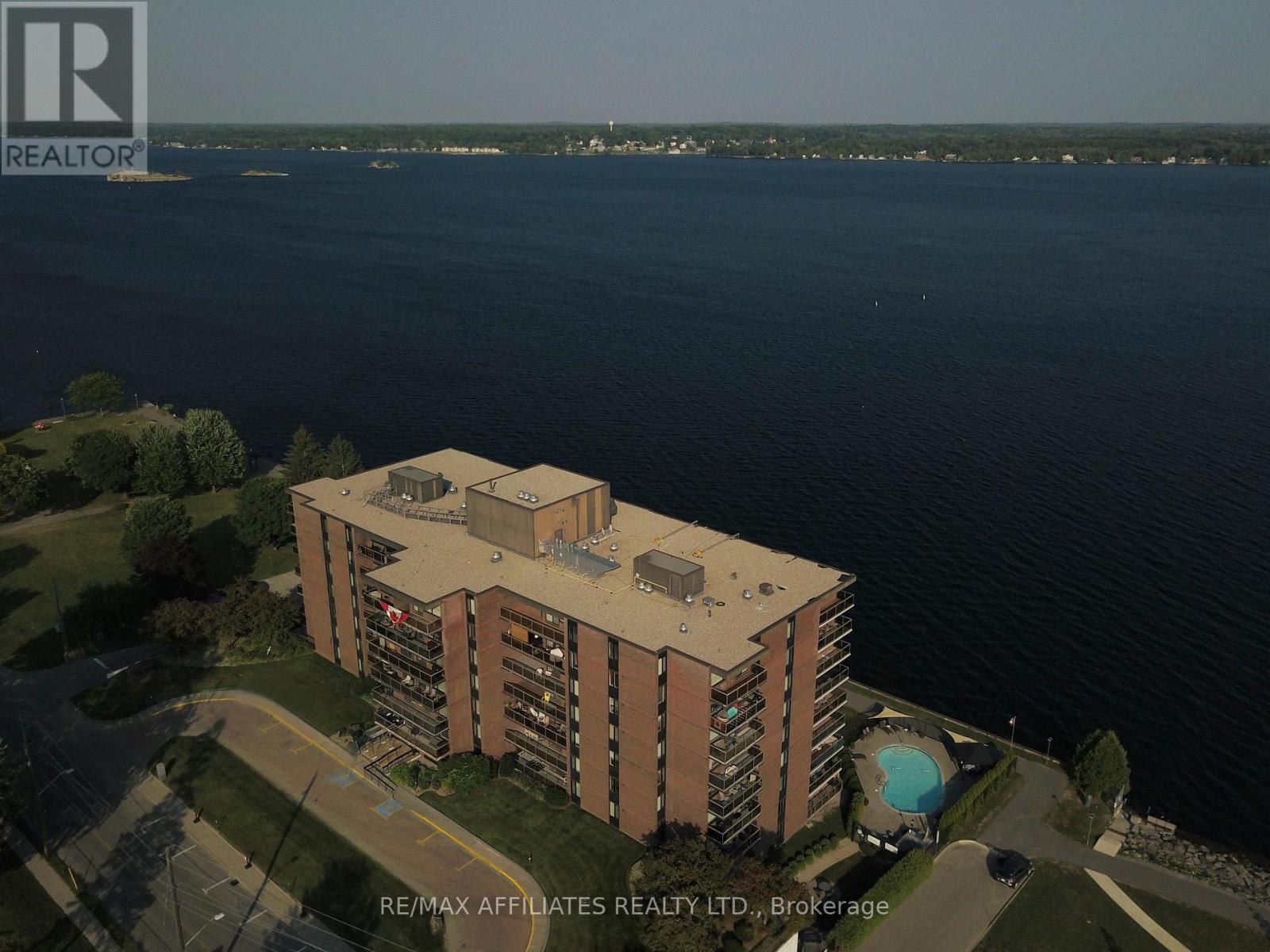 802 55 Water St E, Brockville, ON K6V 1A3