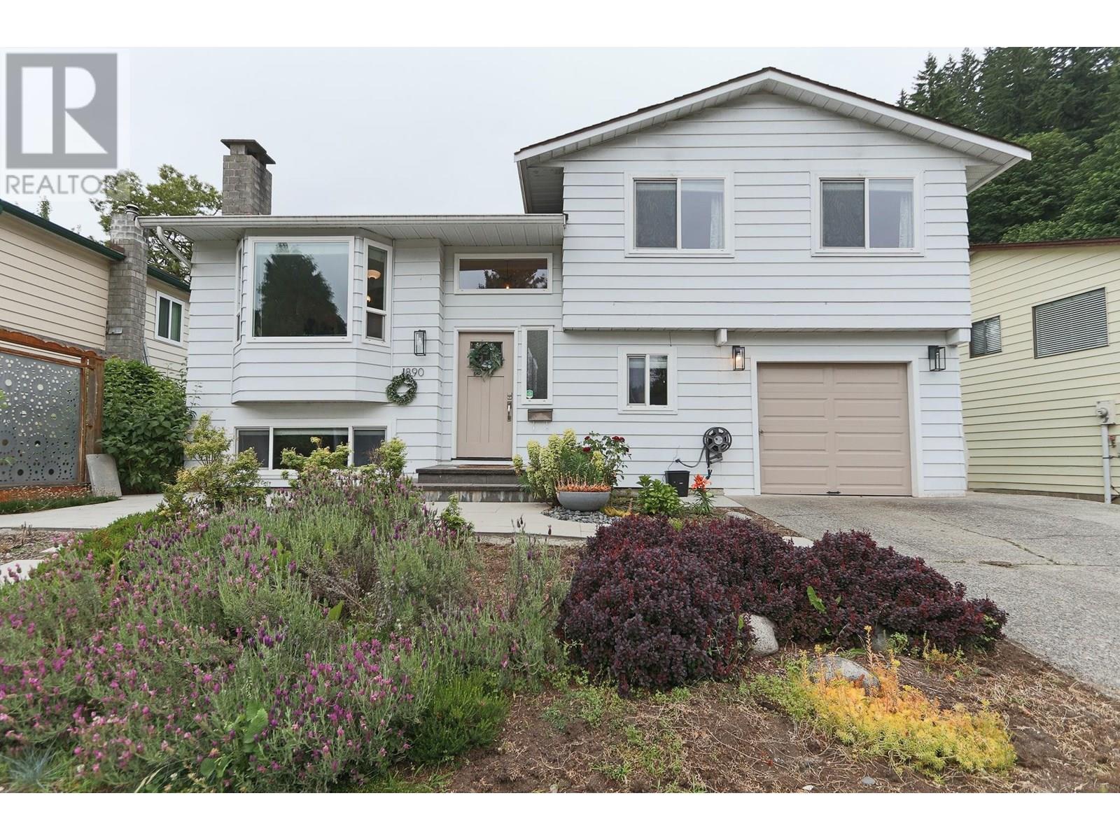 1890 Bow Dr, Coquitlam, BC V3E 1P6