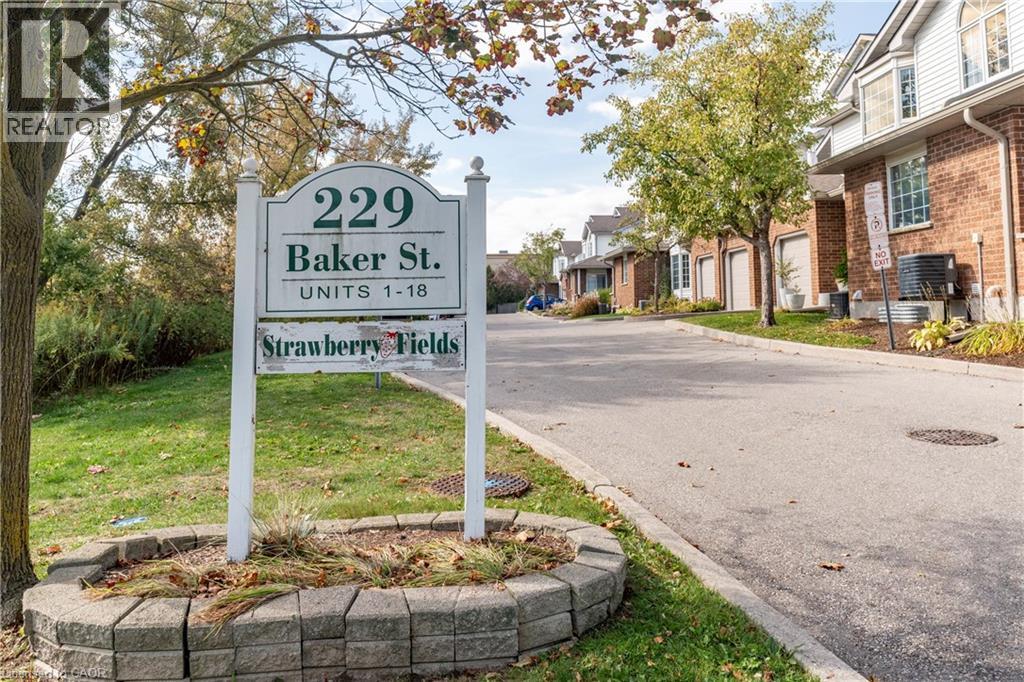 229 Baker Street Unit 17, Waterloo, ON N2T 2R4