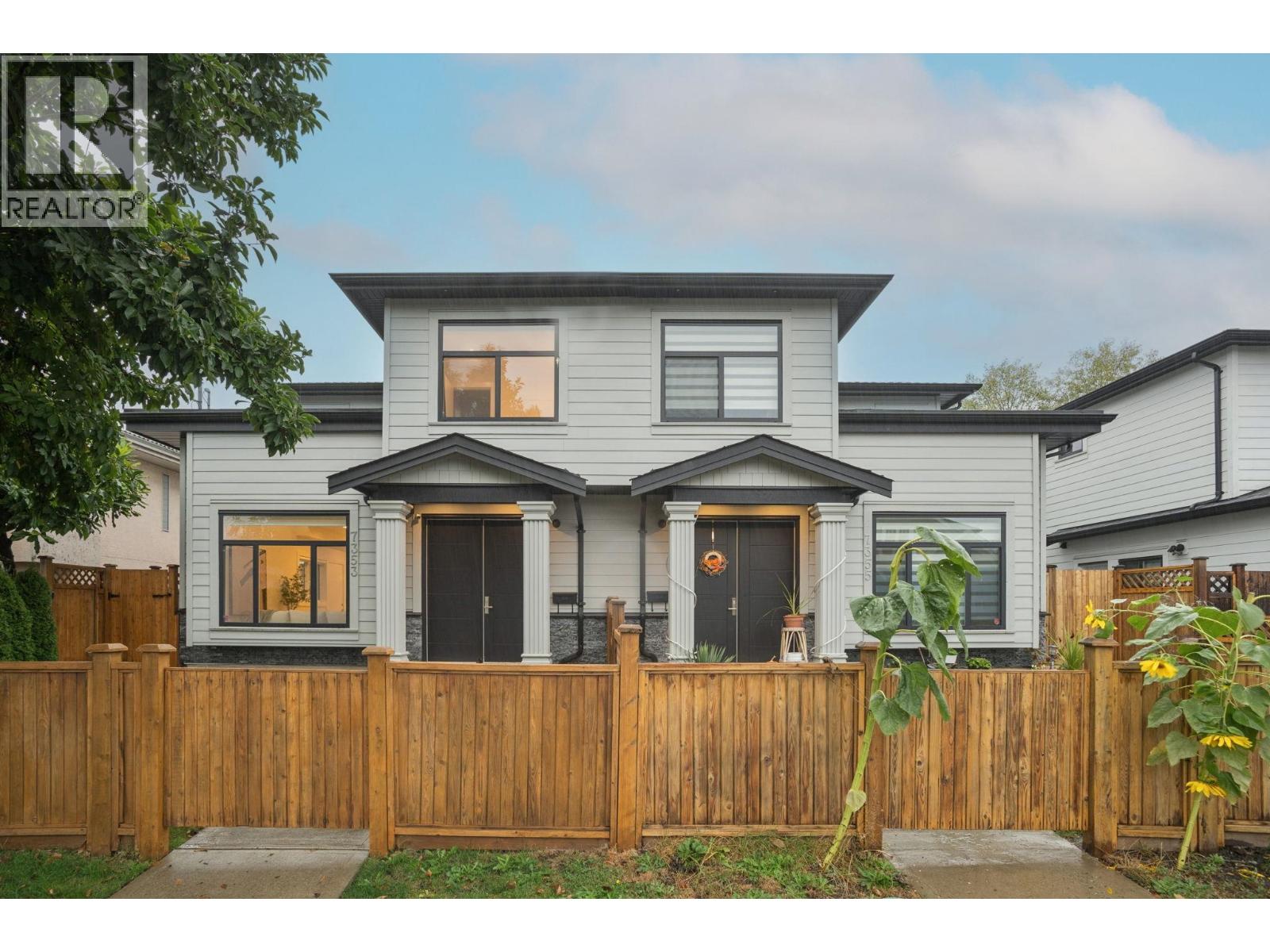 7353 14th Avenue, Burnaby, BC V3N 1Z7