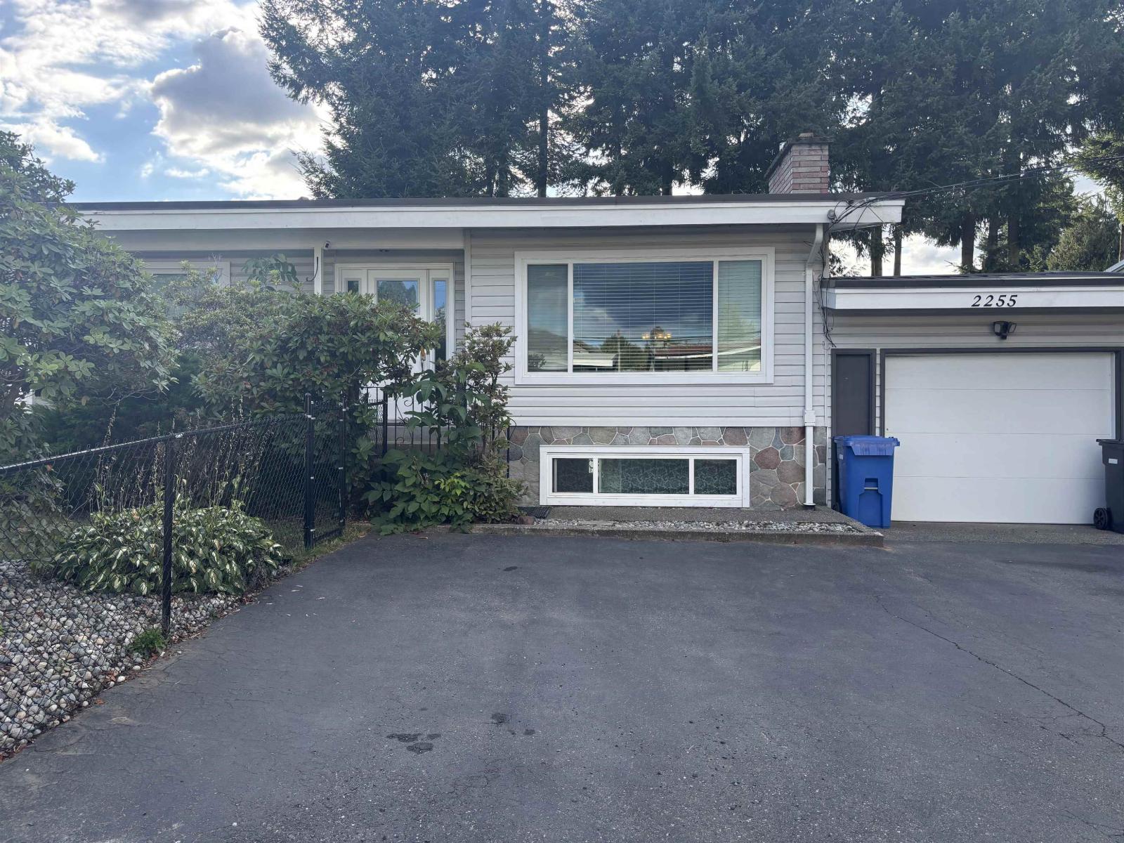 2255 Beaver St, Abbotsford, BC V2T 3C9