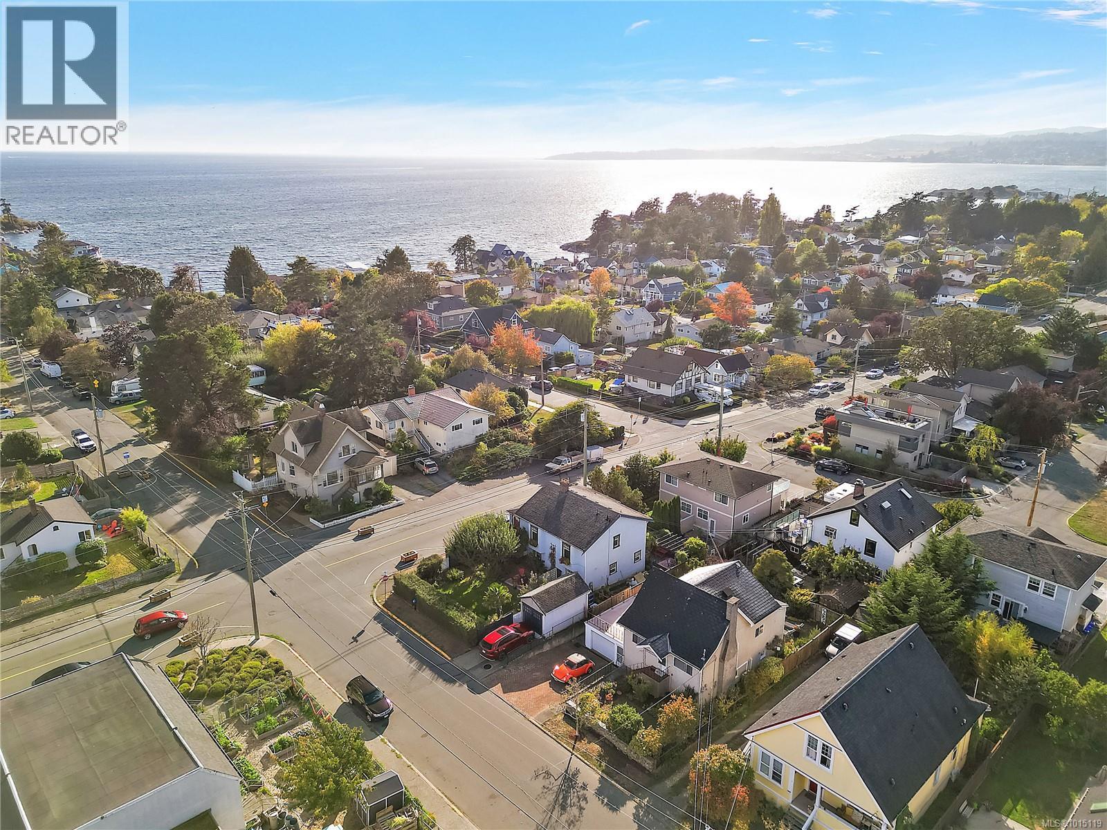 508 Constance Ave, Esquimalt, BC V9A 6N4