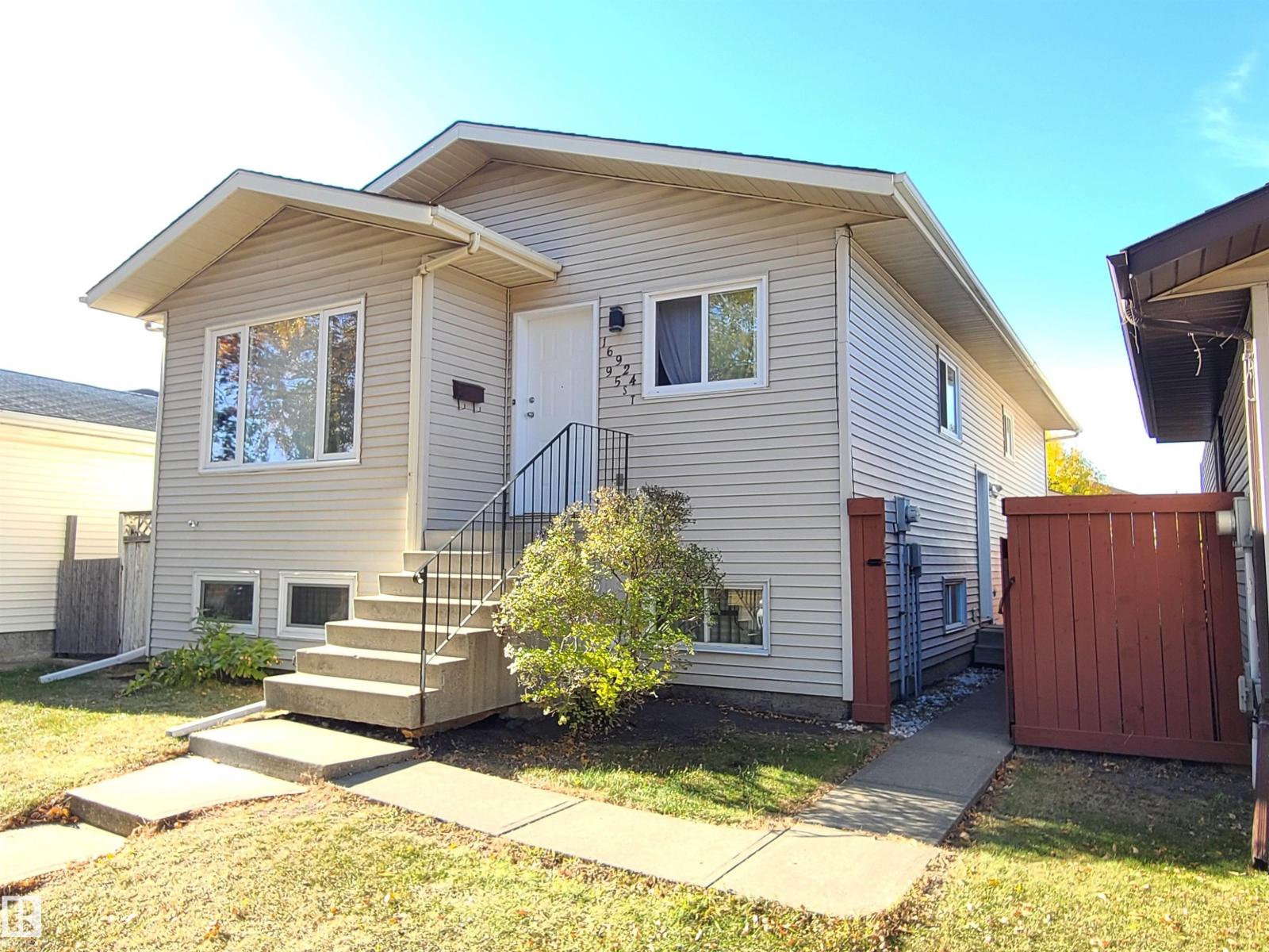 95 St Nw Unit 16924, Edmonton, AB T5T 1Z1