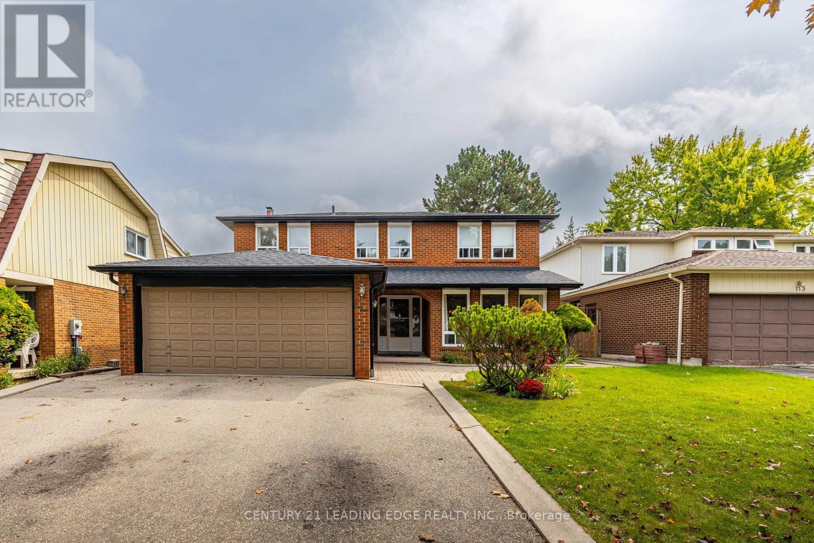 115 Simonston Blvd, Markham, ON L3T 4L9