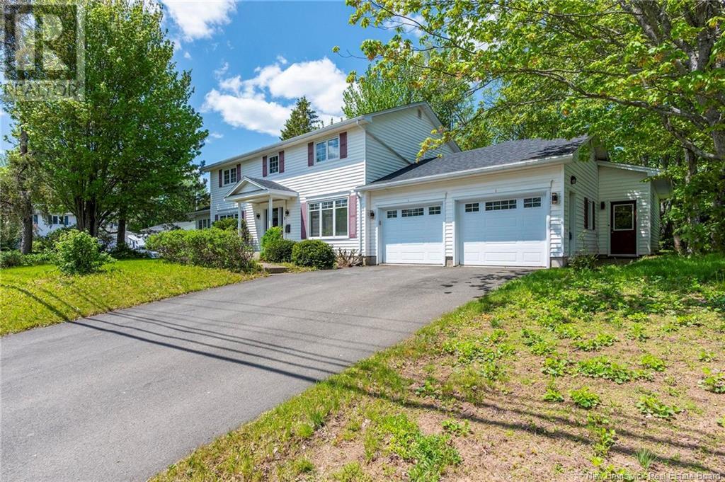 9 Grenville Rd, Riverview, NB E1B 4S2