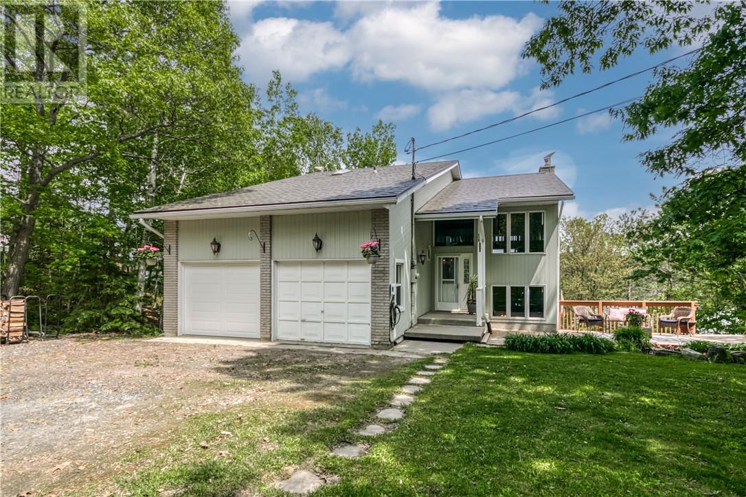7566 Tilton Lake Rd, Sudbury, ON P3G 1L7