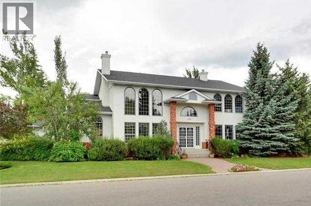 175 Pumpvalley Ct SW, Calgary, AB T2V 5G5