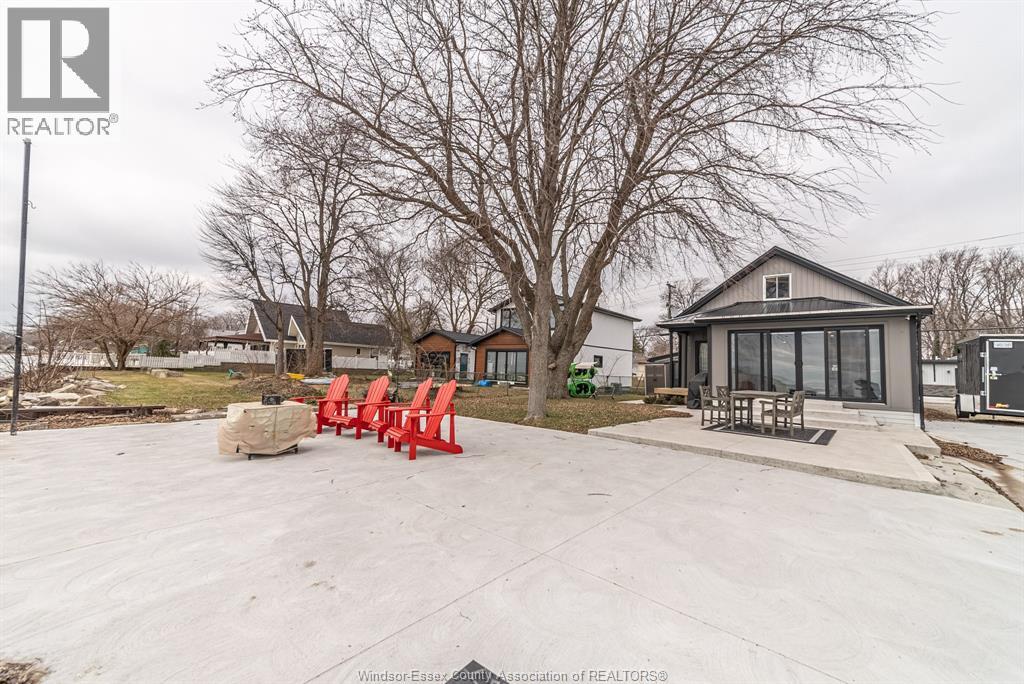 551 Heritage Rd, Kingsville, ON N9Y 3A9