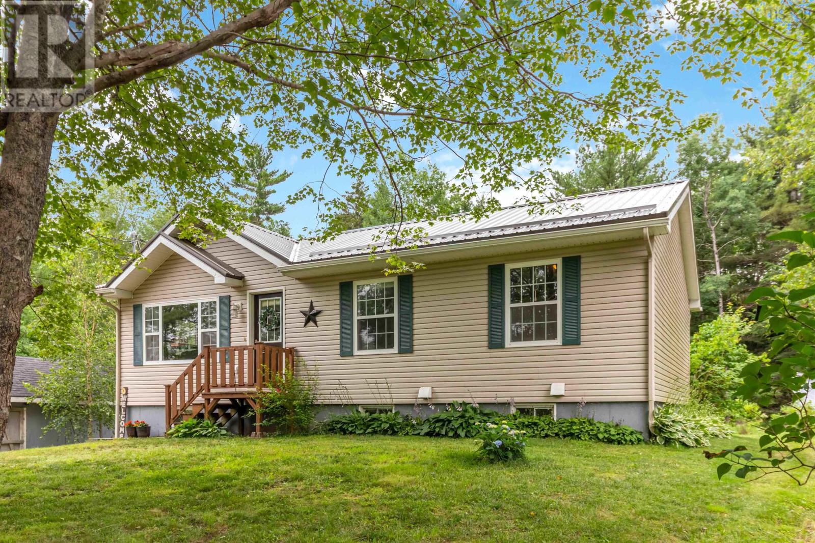 1895 Upper Branch Rd, Midville Branch, NS B4V 4S7