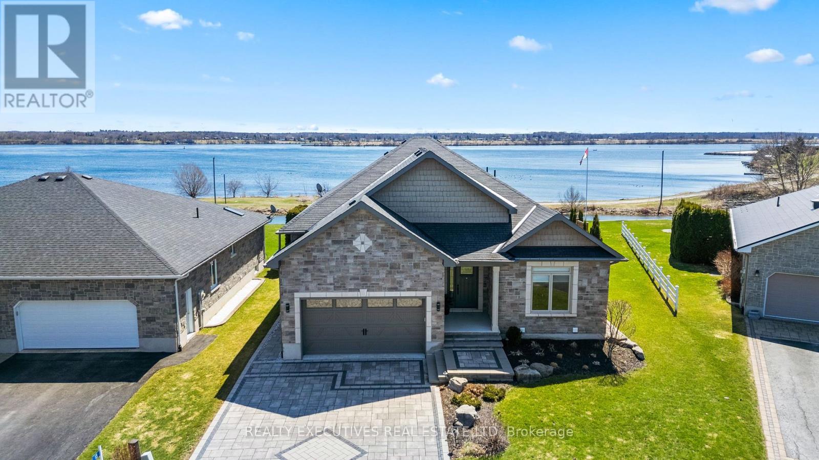 13 Flett St, Edwardsburgh/Cardinal, ON K0E 1E0