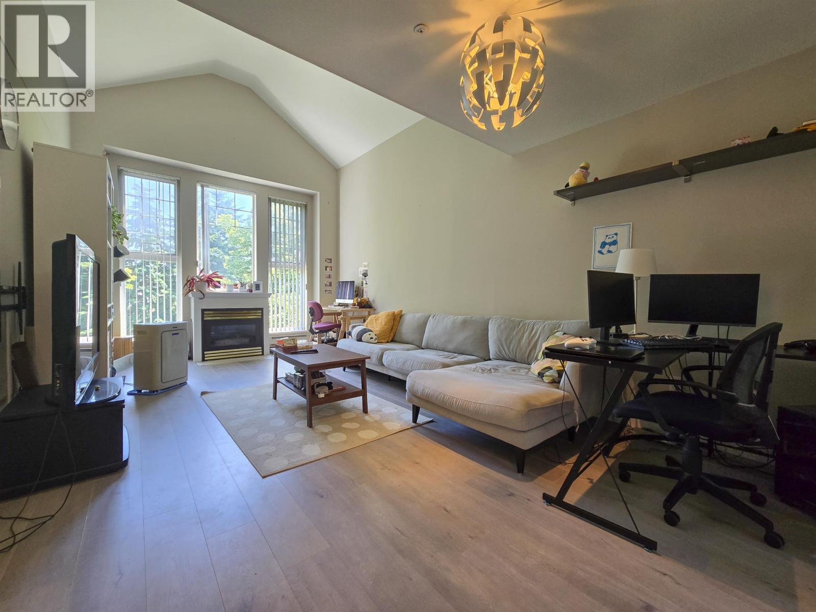 1190 Eastwood Street Unit 406, Coquitlam, BC V3B 7S1