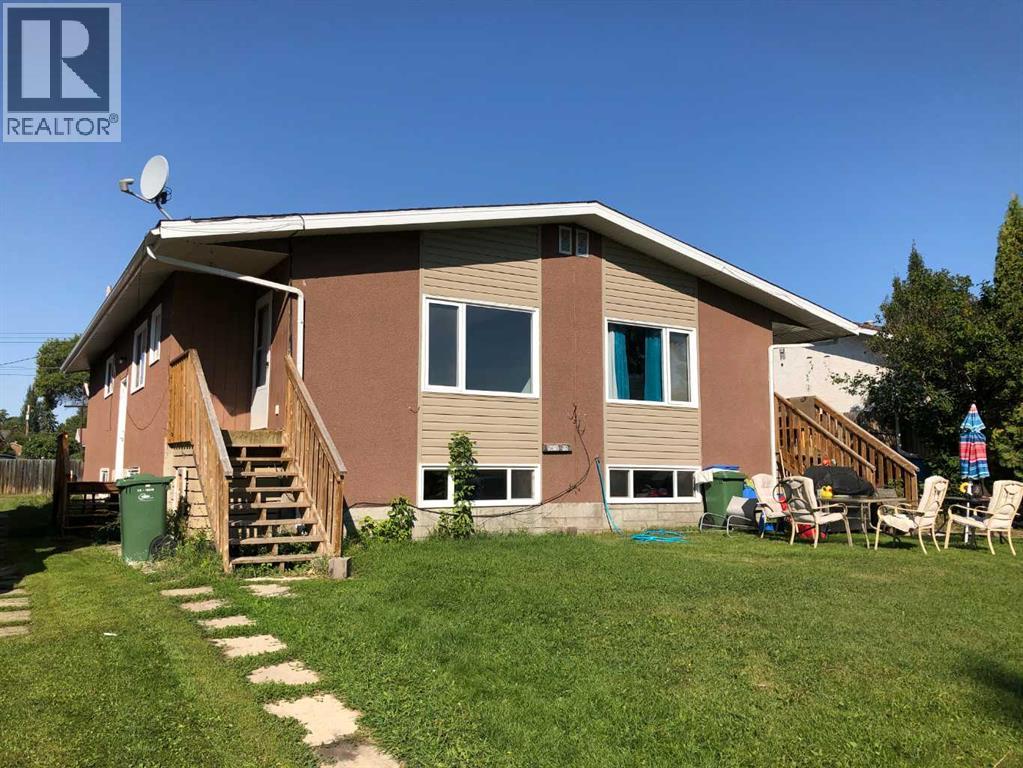 55 Street Unit 5410, Ponoka, AB T4J 1L8