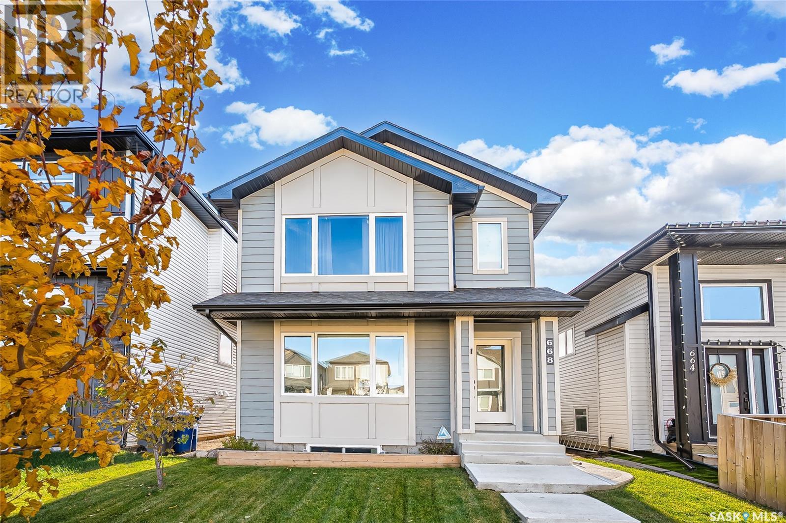 668 Feheregyhazi Blvd, Saskatoon, SK S7W 1C4