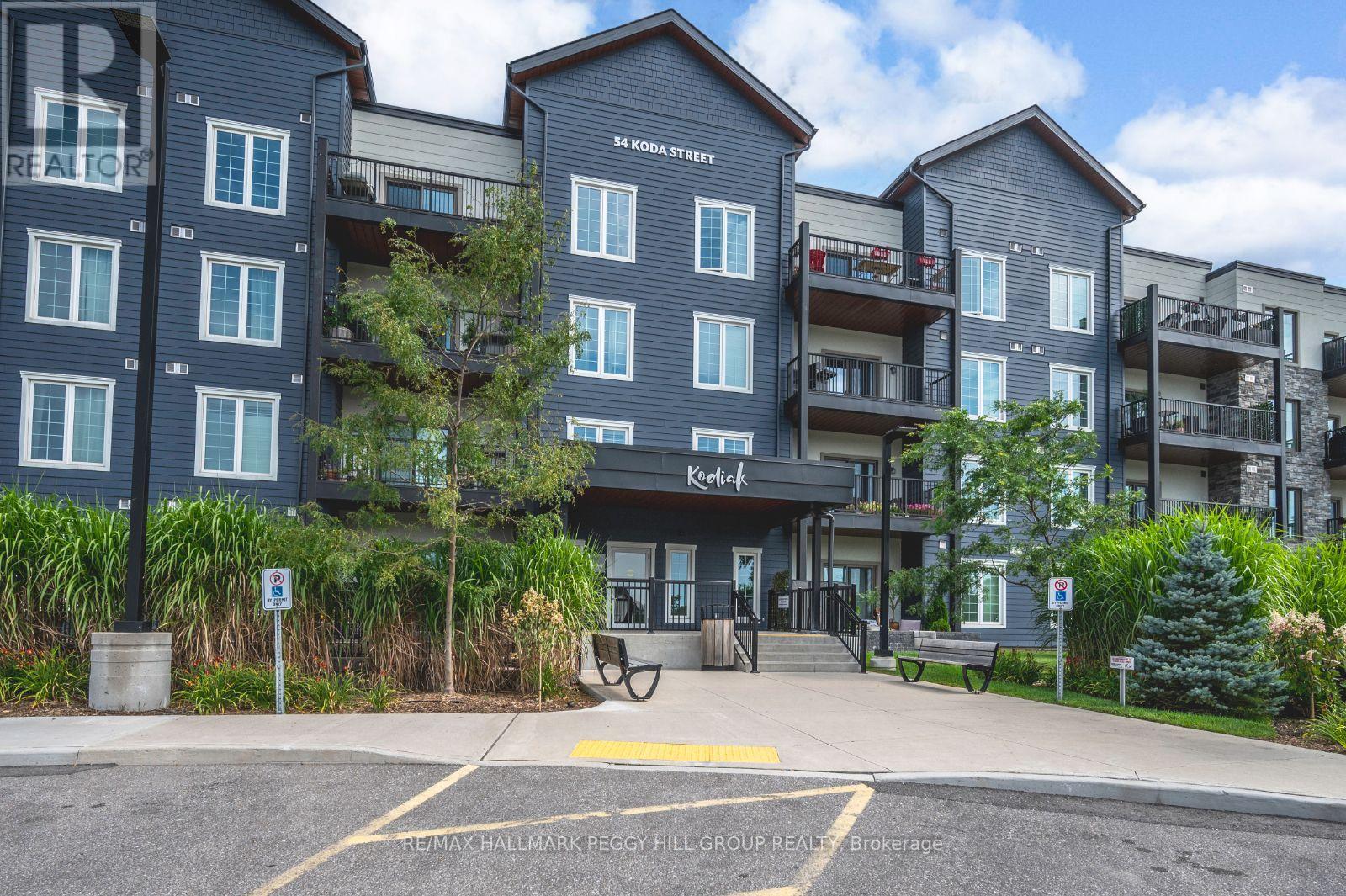 112 54 Koda St, Barrie, ON L9J 0J6