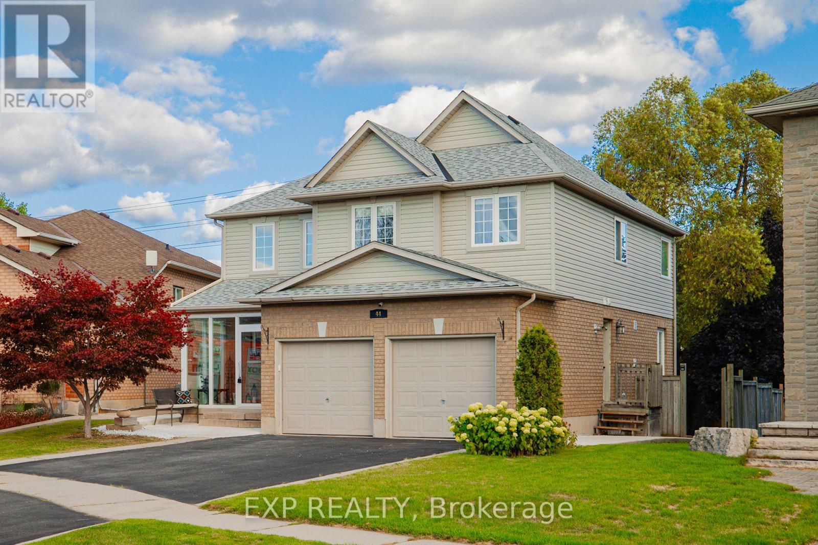 44 Pentland Rd, Hamilton, ON L0R 2H5