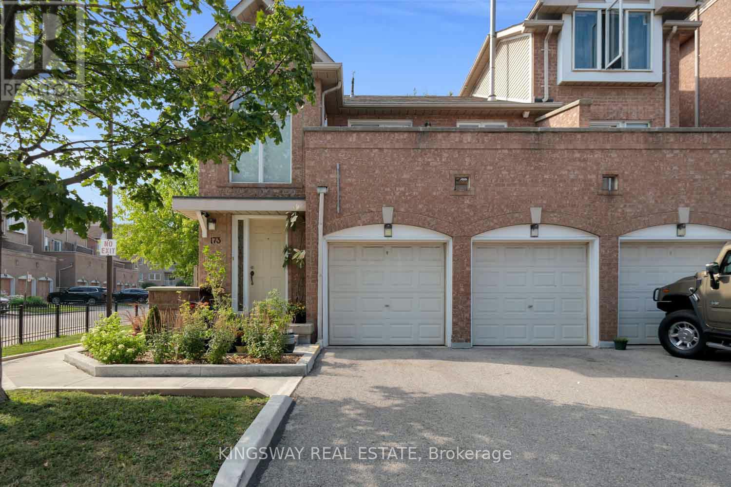 173 99 Bristol Rd E, Mississauga, ON L4Z 3P4