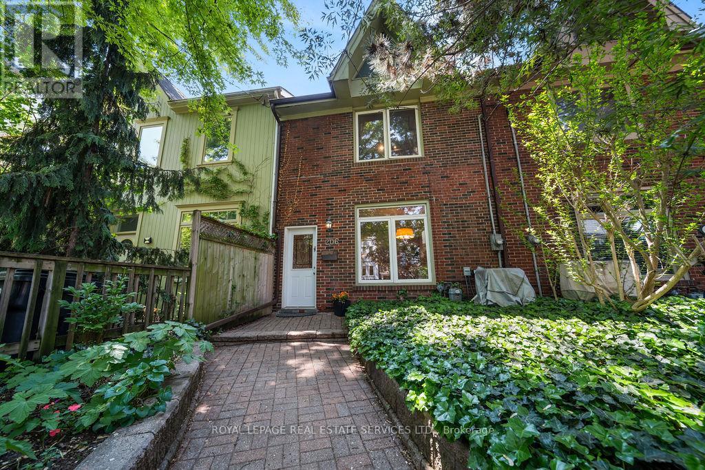 206 Berkeley St, Toronto, ON M5A 2X4