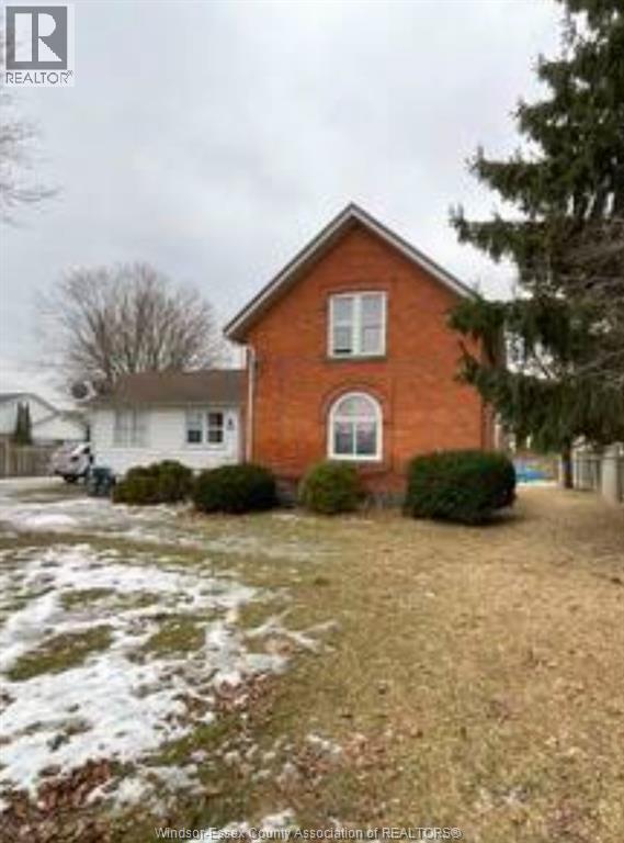 648 St Clair, Chatham, ON N7L 3L5