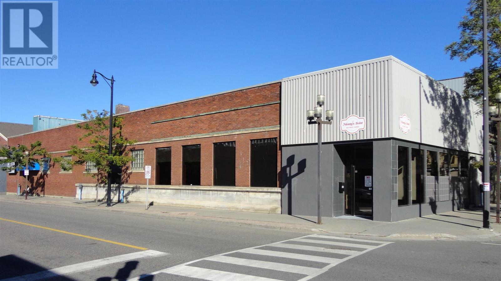 513 Victoria Ave E, Thunder Bay, ON P7C 1A8
