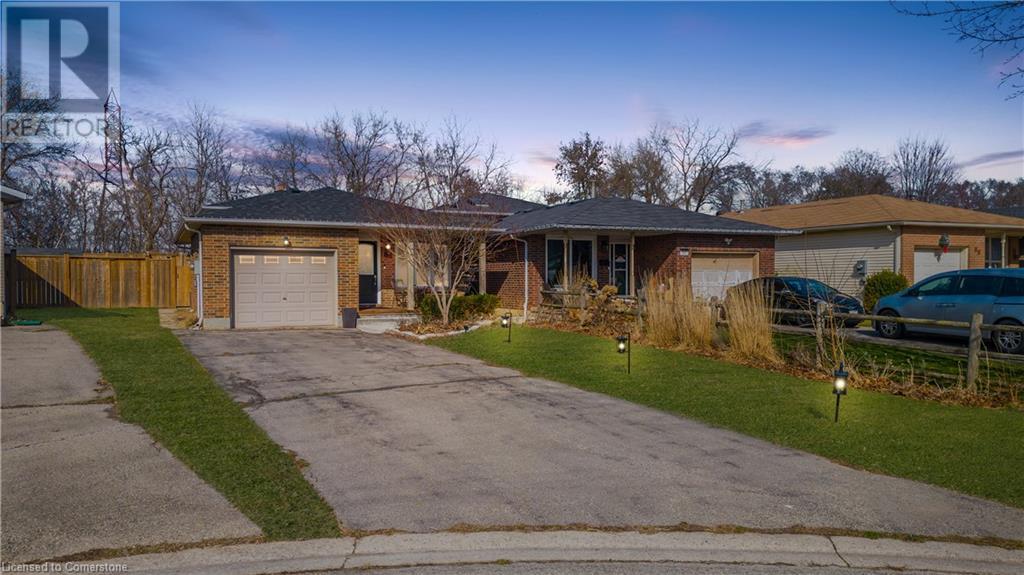 84 Sandra Cres, Grimsby, ON L3M 4Y7