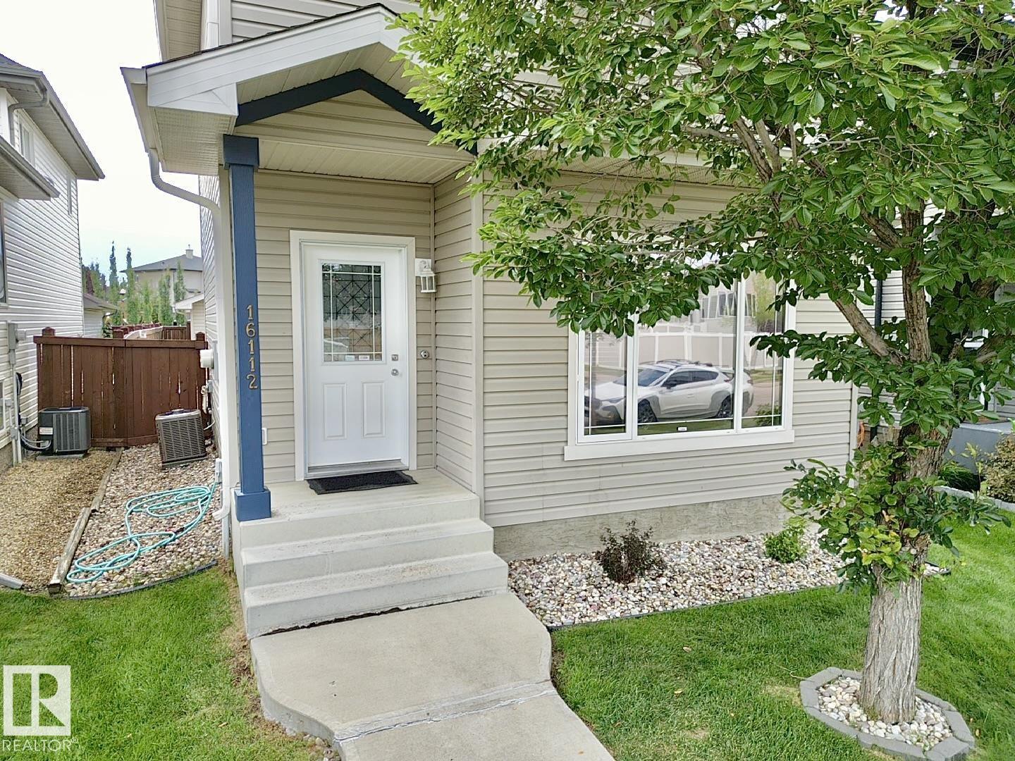 43 St Nw Unit 16112, Edmonton, AB T5Y 0G5