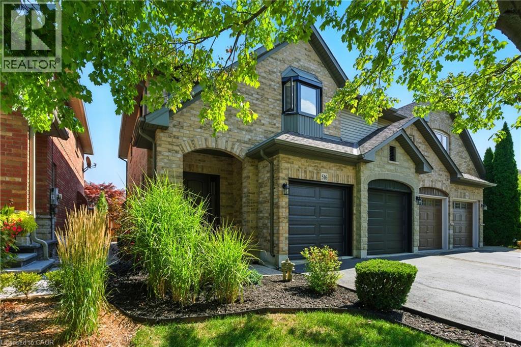 516 Sandcherry Dr, Burlington, ON L7T 4L5