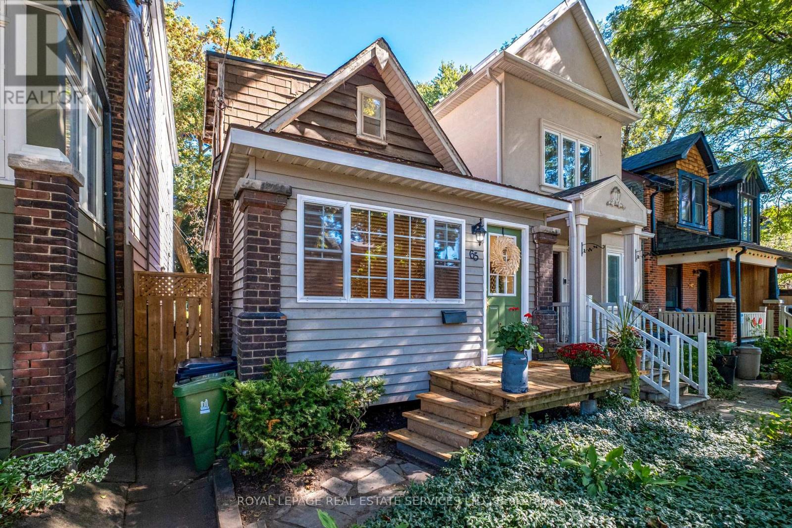 65 Drayton Ave, Toronto, ON M4C 3L8