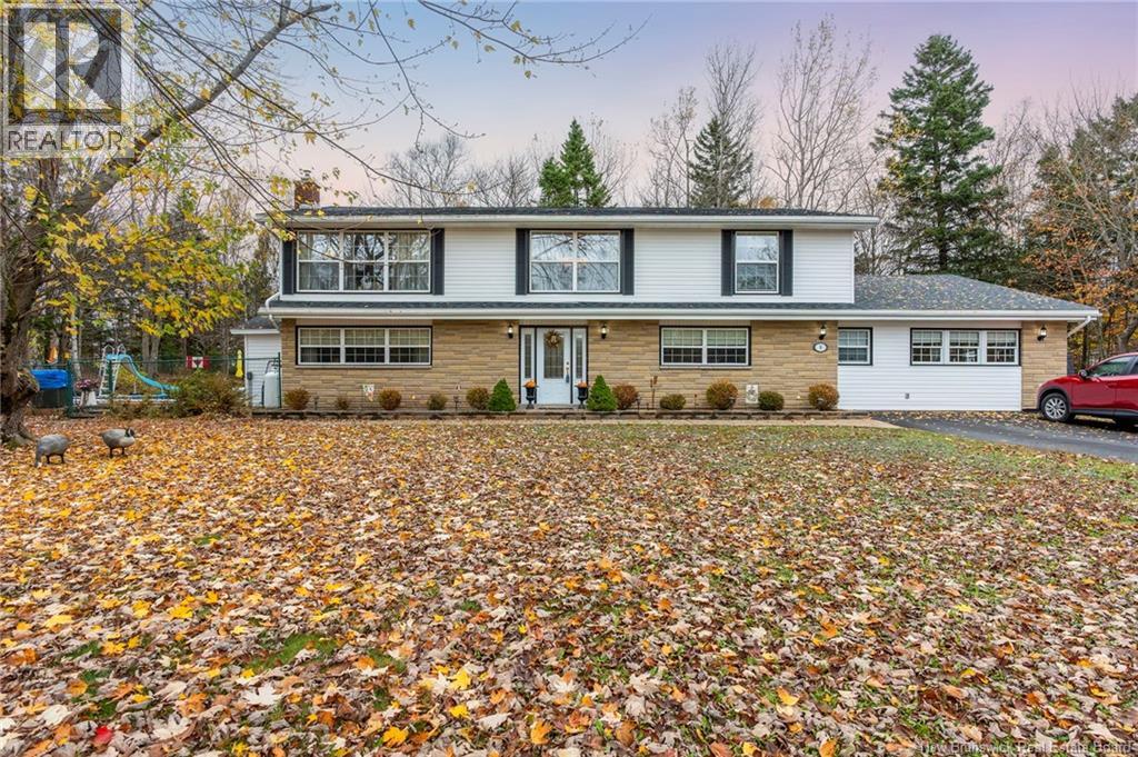 6 Lori Ct, Rothesay, NB E2E 3J5