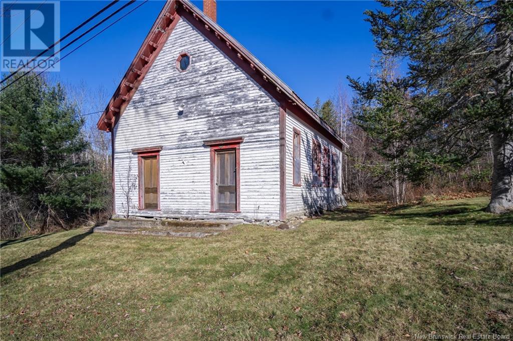 296 Ledge Rd, Dufferin, NB E3L 3Z5