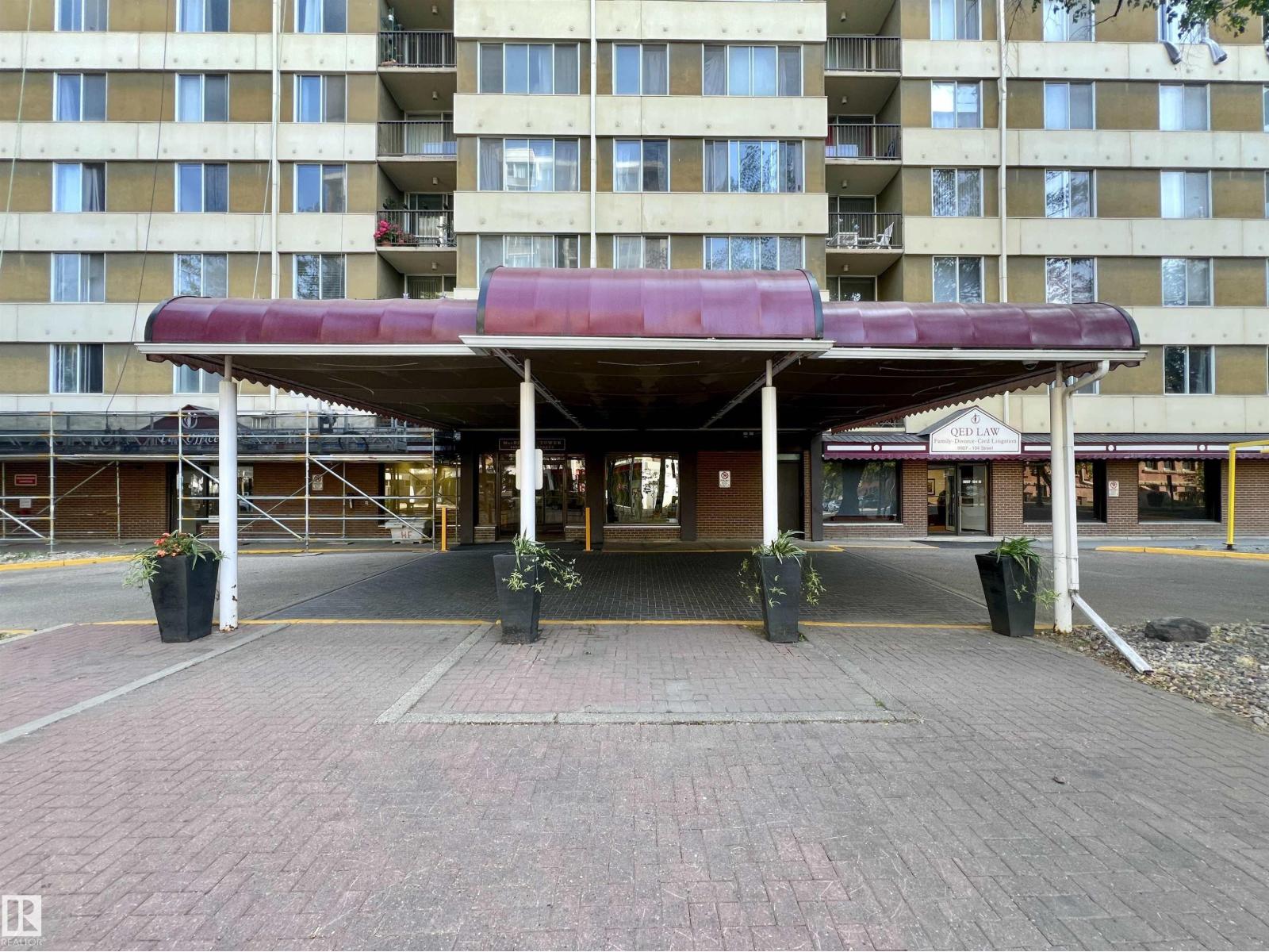 9909 104 Street Northwest #801, Edmonton, AB T5K 2G5