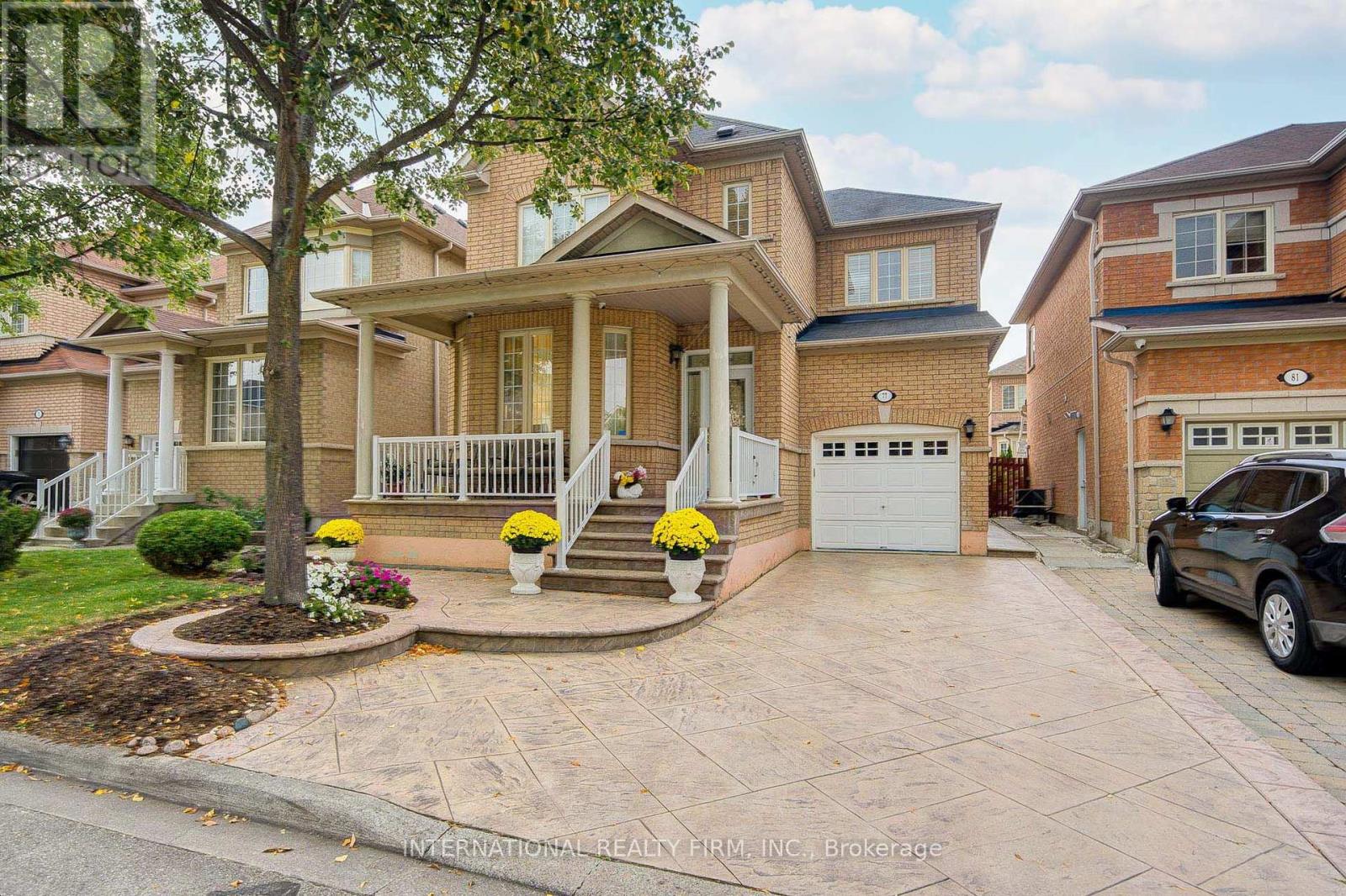 77 Saint James Ave, Vaughan, ON L4H 3E8