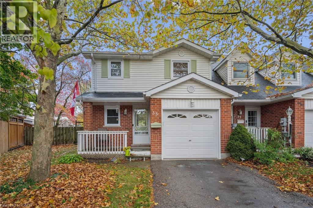 35 Edgemere Dr, Cambridge, ON N1P 1A9