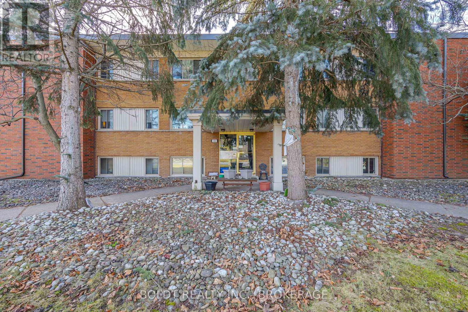 184 Linwell Rd, St. Catharines Lakeport, ON L2N 6N3