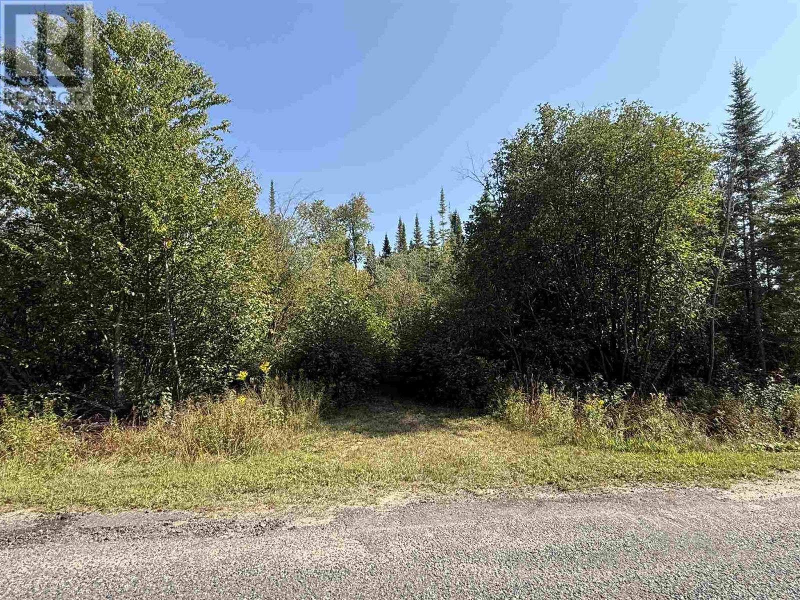 77 Lakeshore Dr S, Dennis Township, ON P6A 5K8