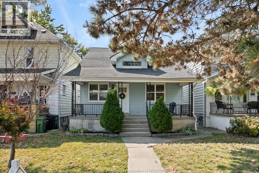 921 Moy Ave, Windsor, ON N9A 2N9