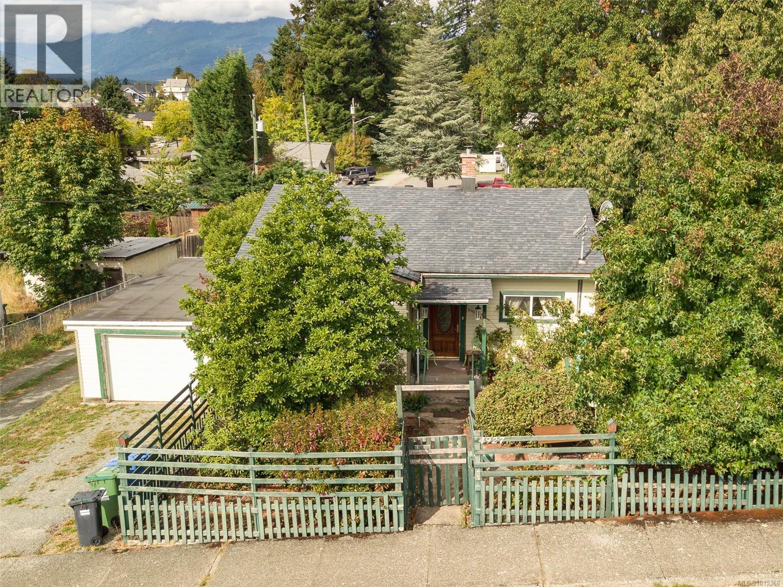 4927 Neill St, Port Alberni, BC V9Y 1C8