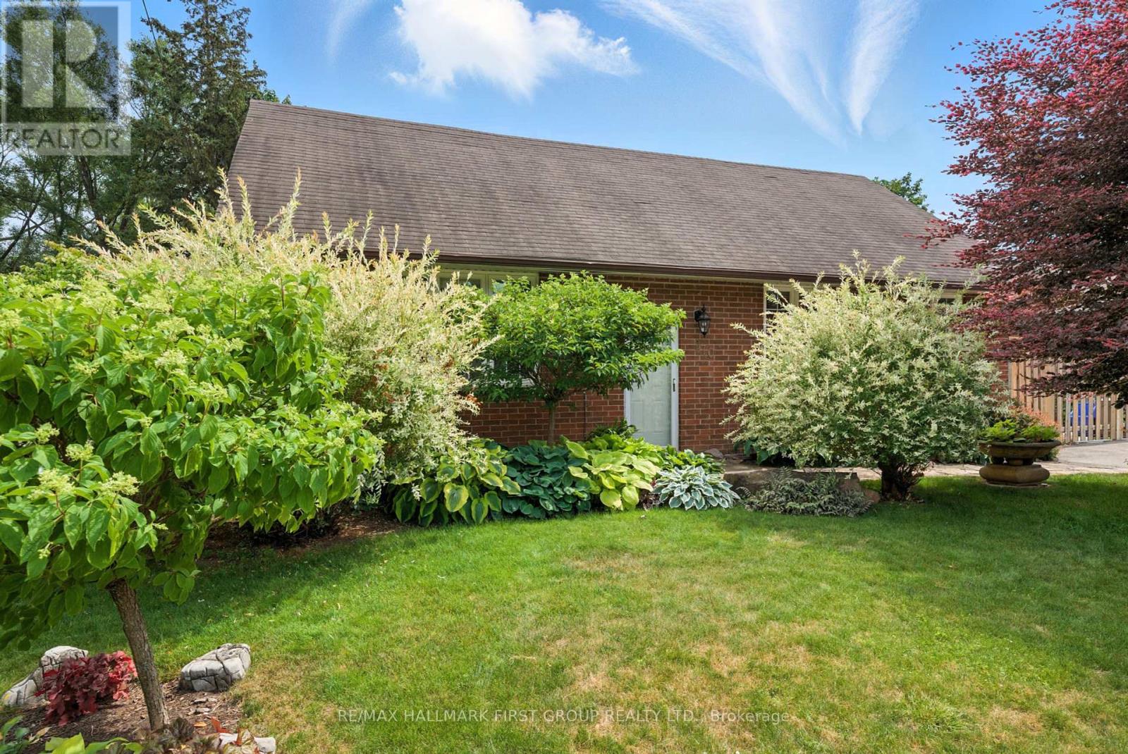 270 Beech St, Scugog, ON L9L 1N5