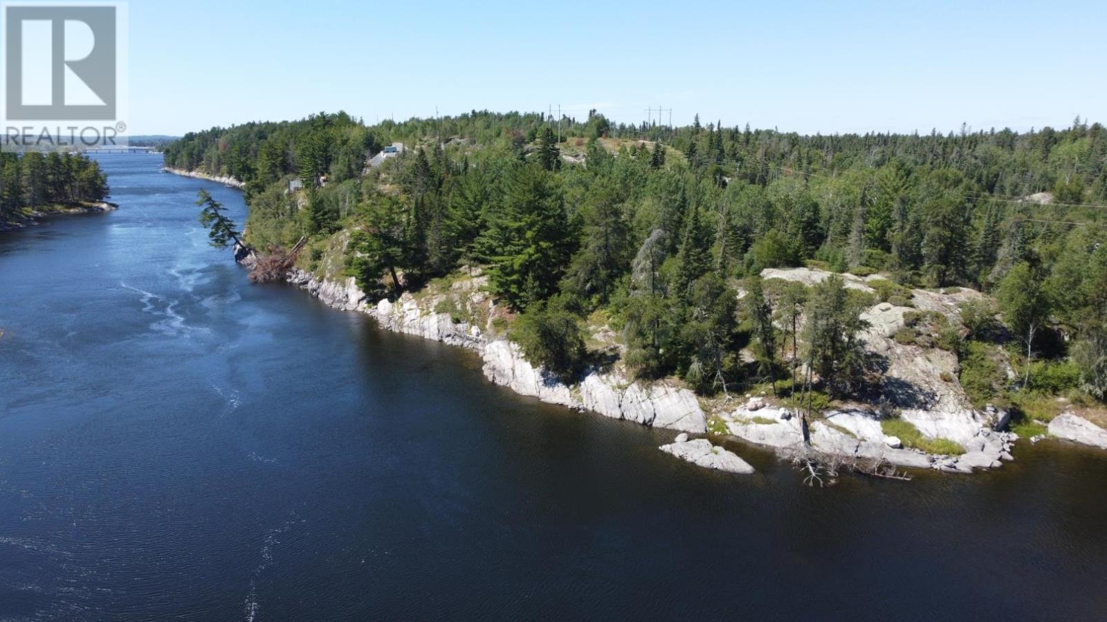 15 Peterson Drive, Kenora, ON P0X 1C0