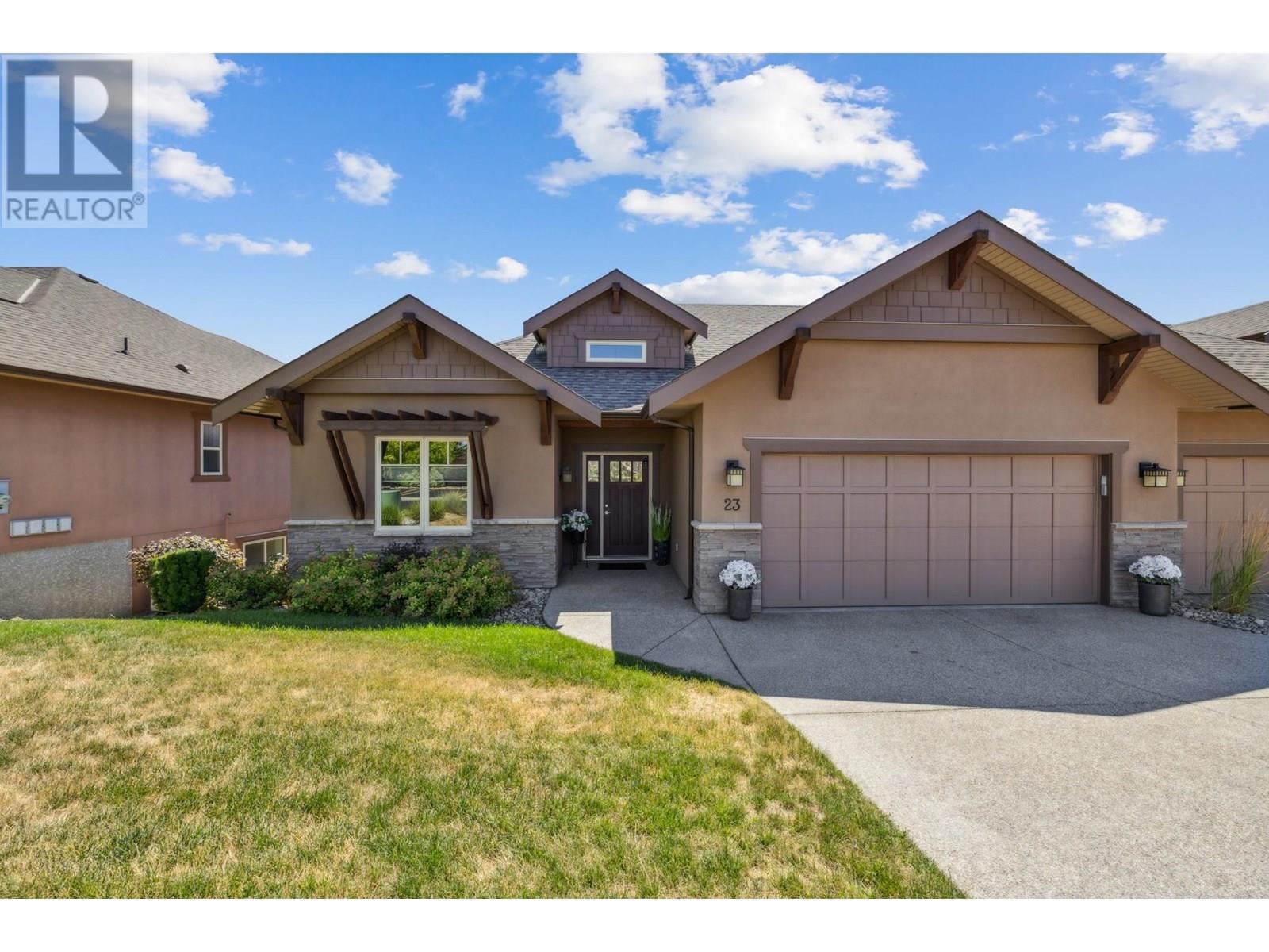 2450 Selkirk Drive Unit 23, Kelowna, BC V1V 2Z5