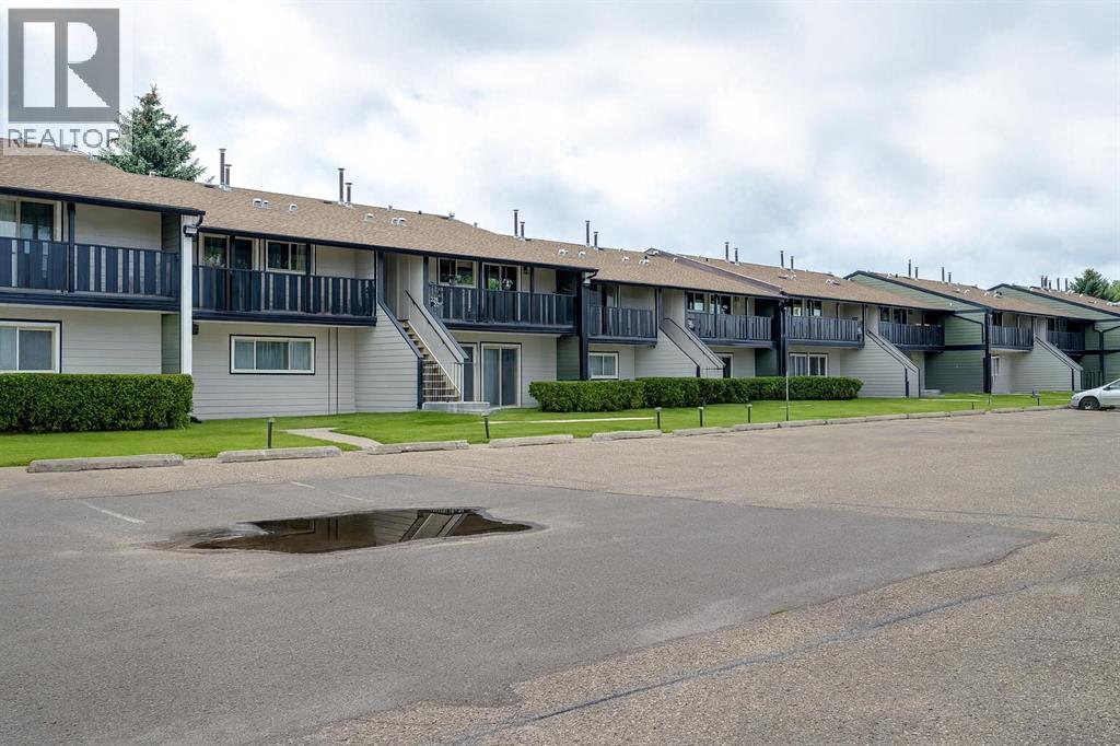 54 Bell Street Unit 128, Red Deer, AB T4R 1M8