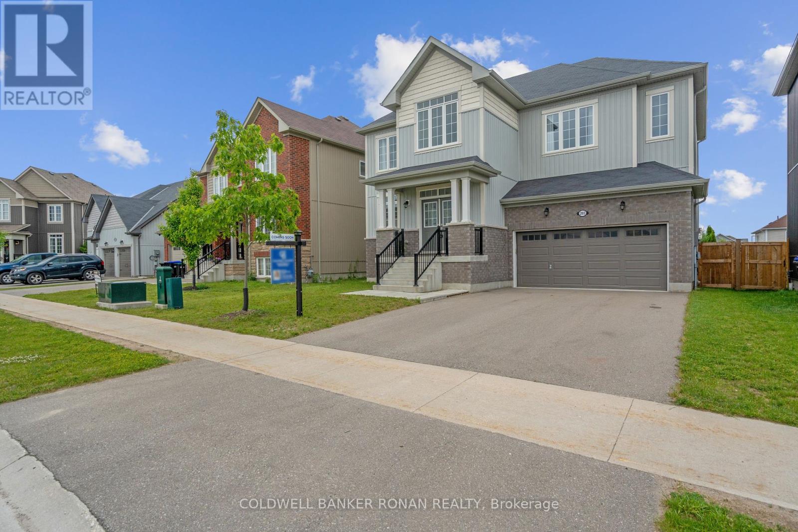 203 Roy Dr, Clearview, ON L0M 1S0