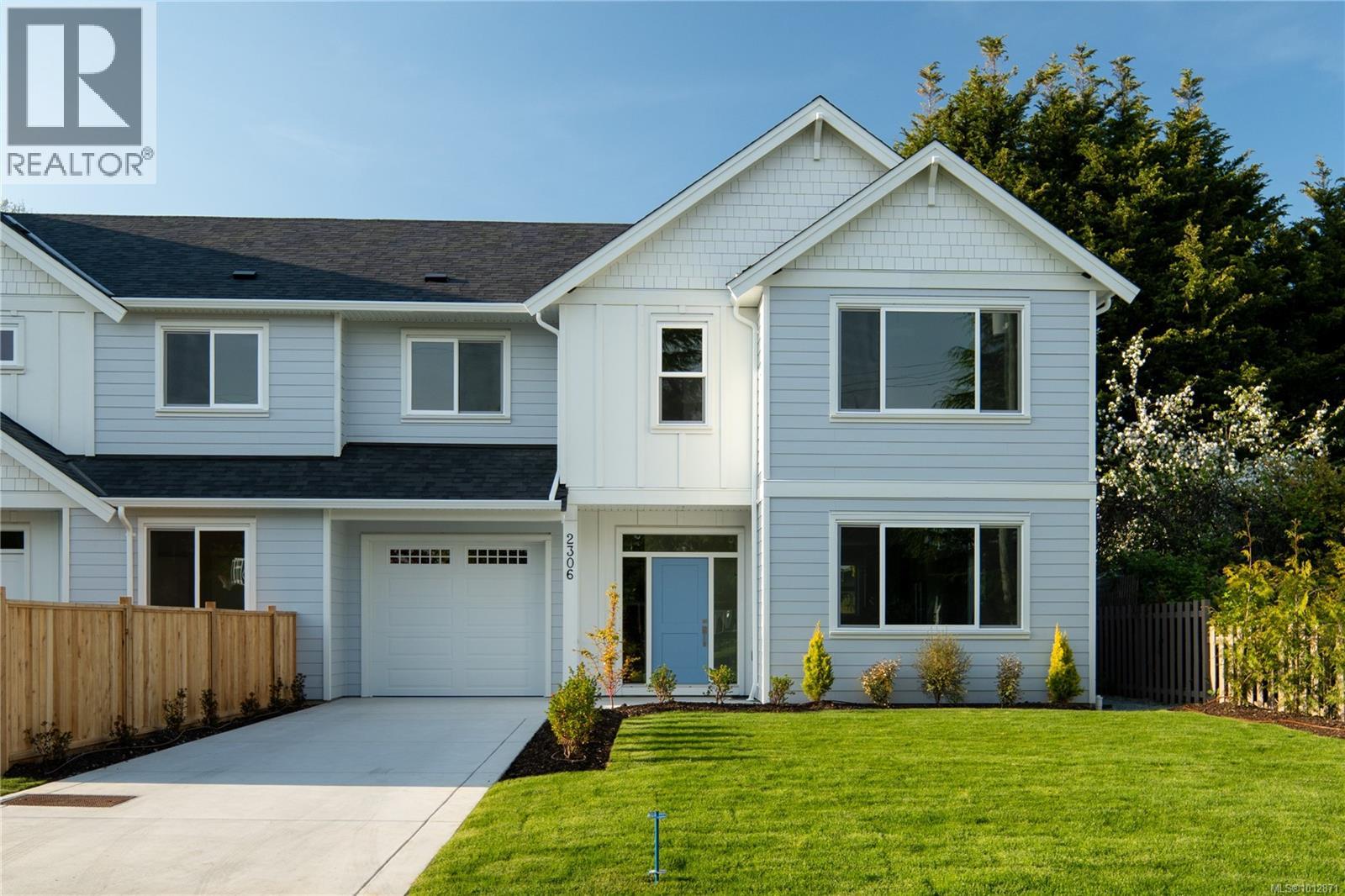 2306 Grove Cres, Sidney, BC V8L 3P9